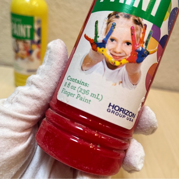 Finger Paint Pump Bottles red & yellow NWT - Picture 3 of 5